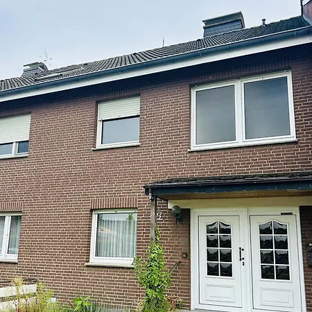 Schoene Monteur- Wohnung Mit Balkon Oder Terrasse Ostdolberg Esterno foto